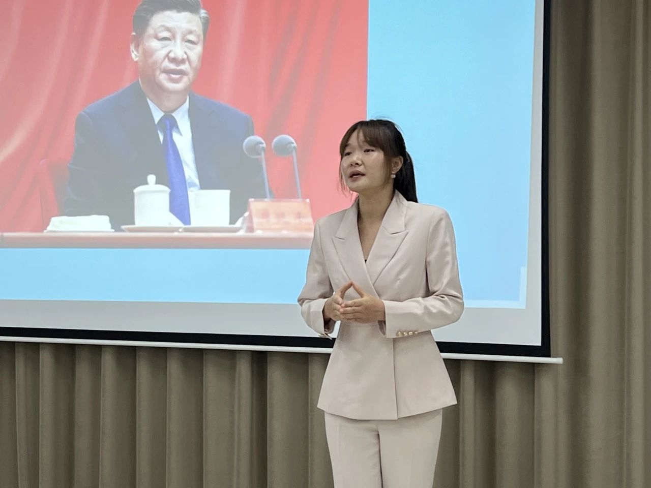 20240616郑州卫生健康职业学院成功举办“学习榜样力量 助力健康中国”演讲比赛 (4).jpg
